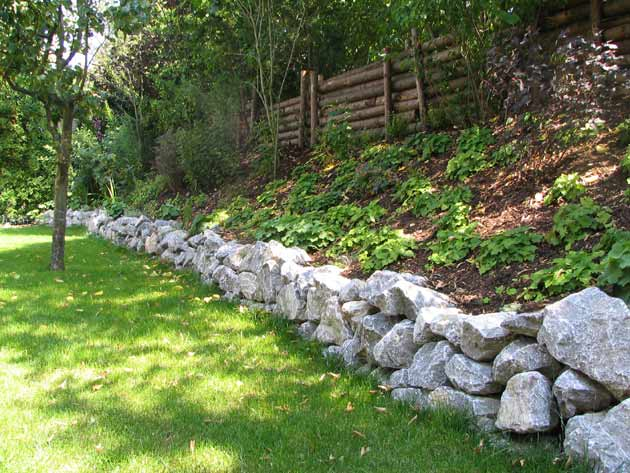 Trockenmauer zur Befestigung von Böschungen - ANDERLIK GmbH